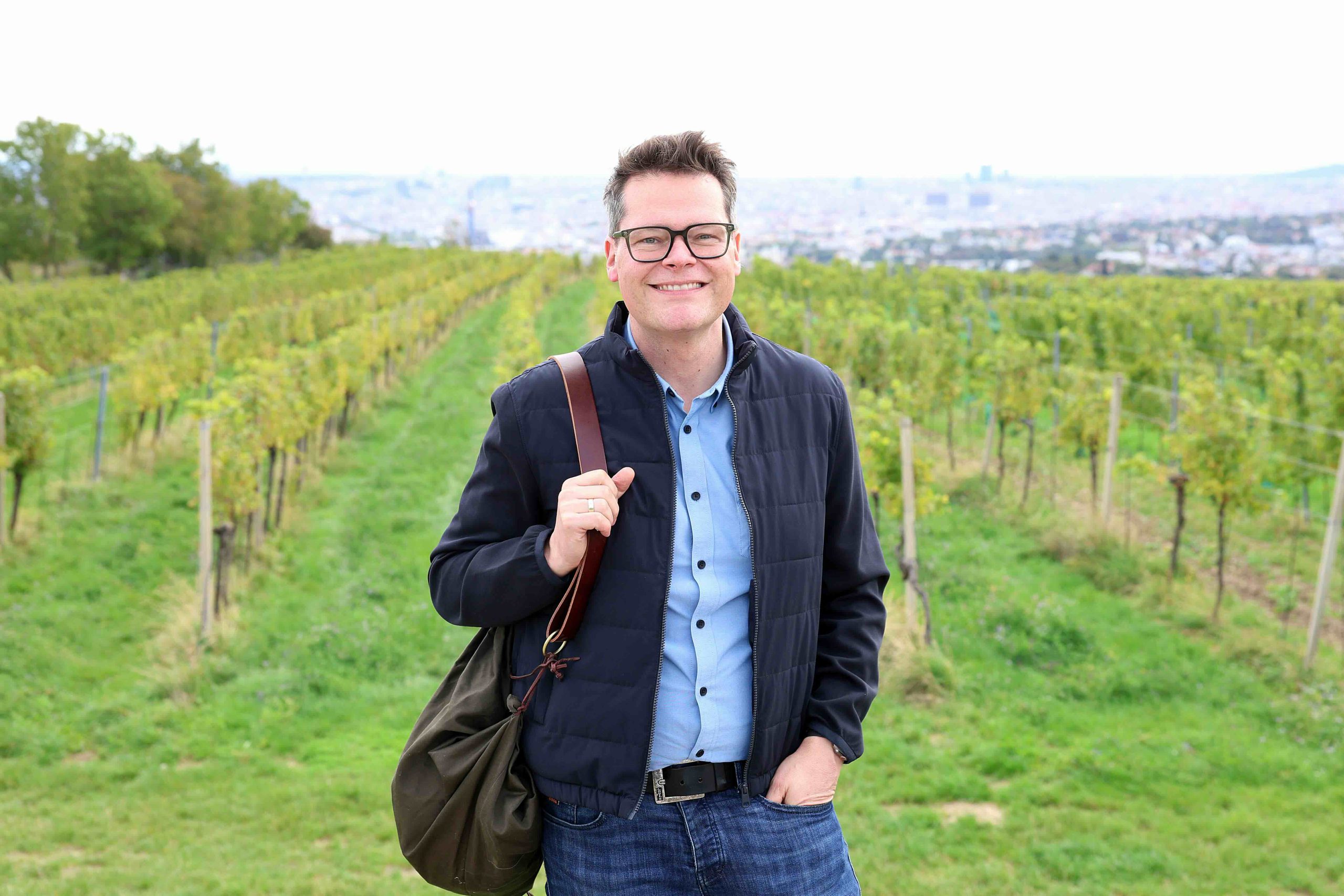 Klimastadtrat Jürgen Czernohorszky beim Wiener Weinwandertag.